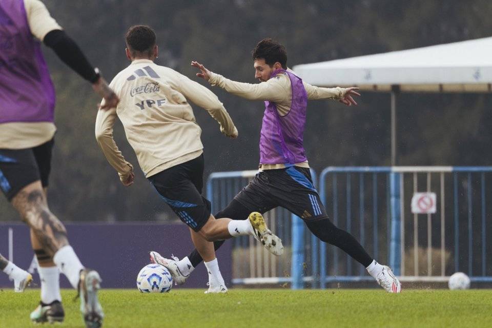 包含帕尔马球员合作默契,取得胜利的词条 包含帕尔马球员合作默契,取得胜利的词条