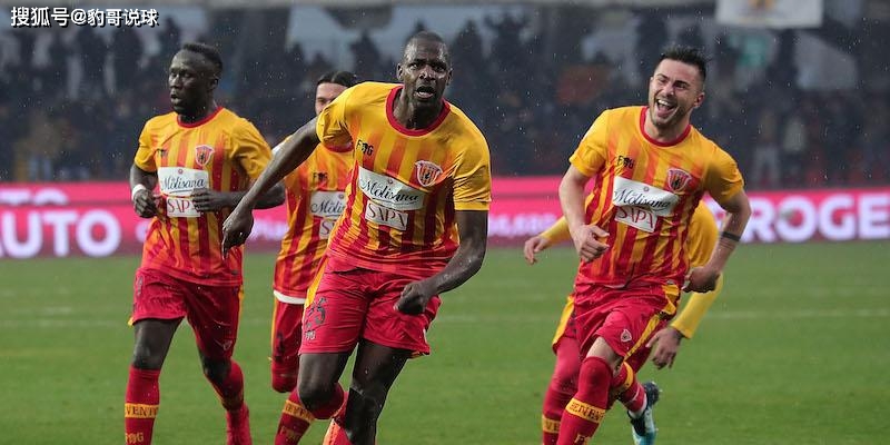 佛罗伦萨客场战平贝内文托,积分榜排名不变的简单介绍 佛罗伦萨客场战平贝内文托,积分榜排名不变的简单介绍