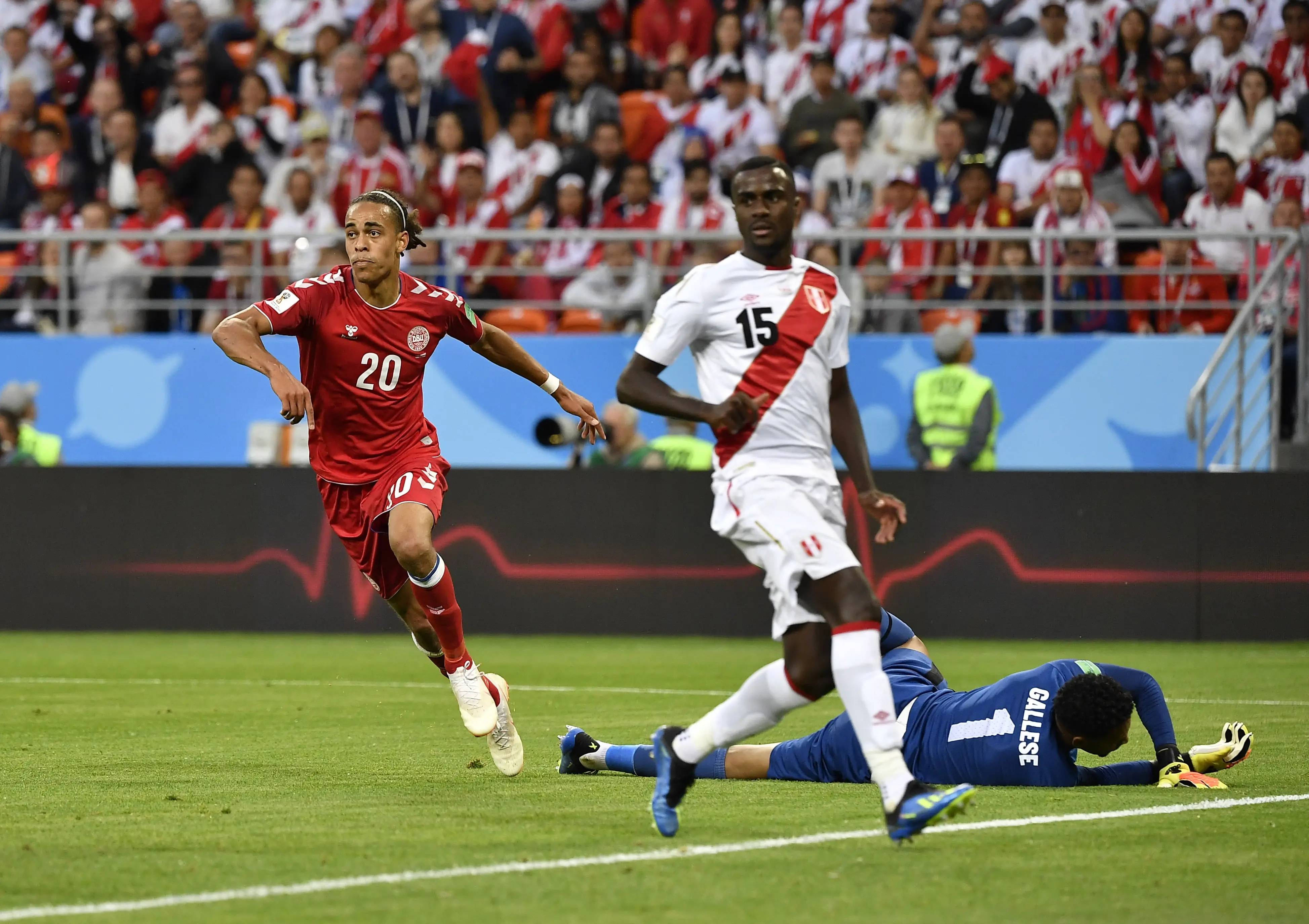 包含热门足球赛事：欧洲预选赛大幕拉开的词条