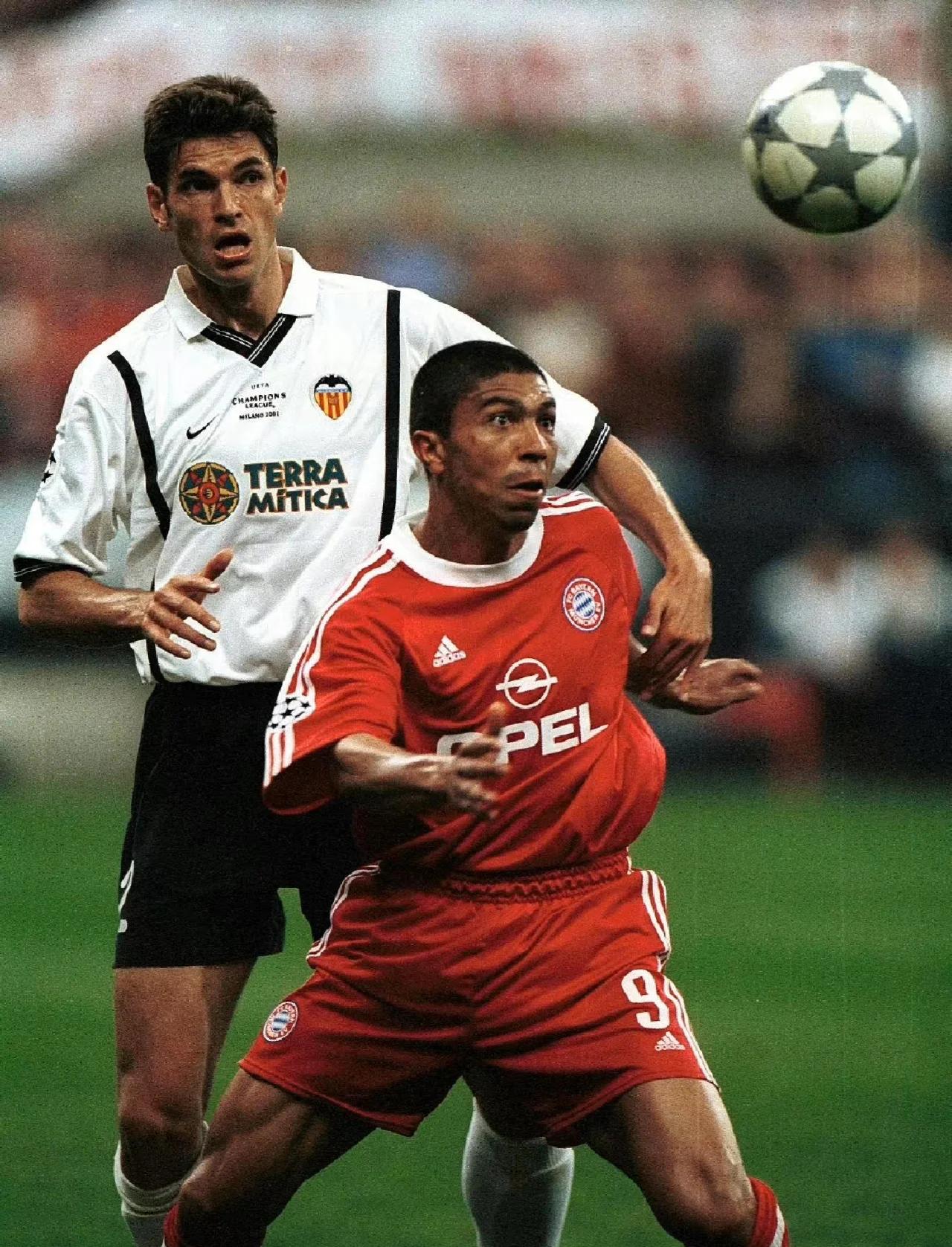 瓦伦西亚队在欧冠比赛中表现出色