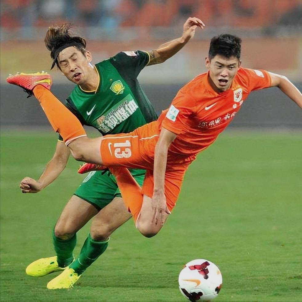 星空体育娱乐-中超球队陷入沉闷，寻求突破口