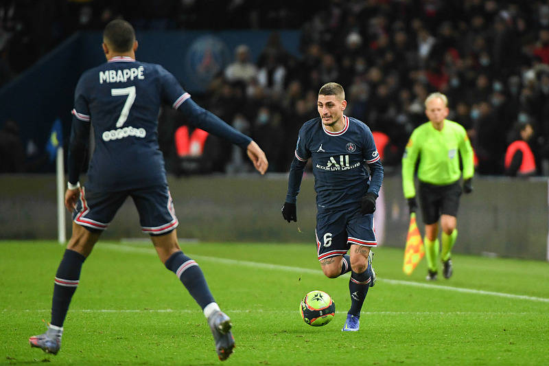 巴黎圣日耳曼新援闪耀出色表现，球队雄心膨胀的简单介绍