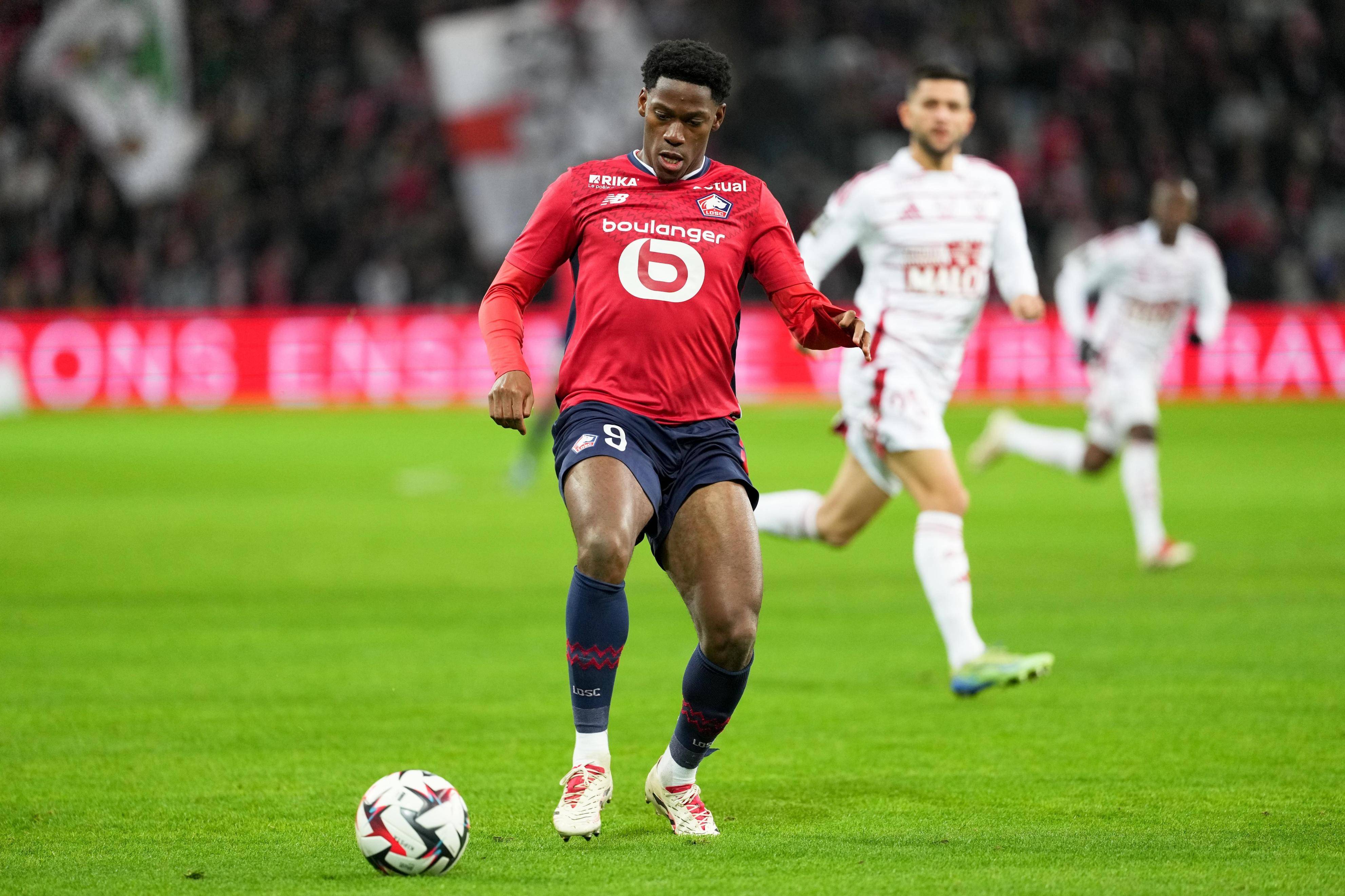 法甲比赛中的球员表现受到广泛关注