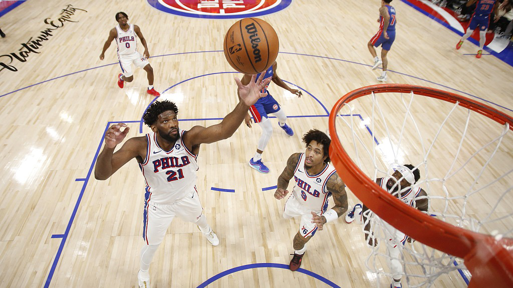 76人大败活塞,仍居东部前八 76人大败活塞,仍居东部前八