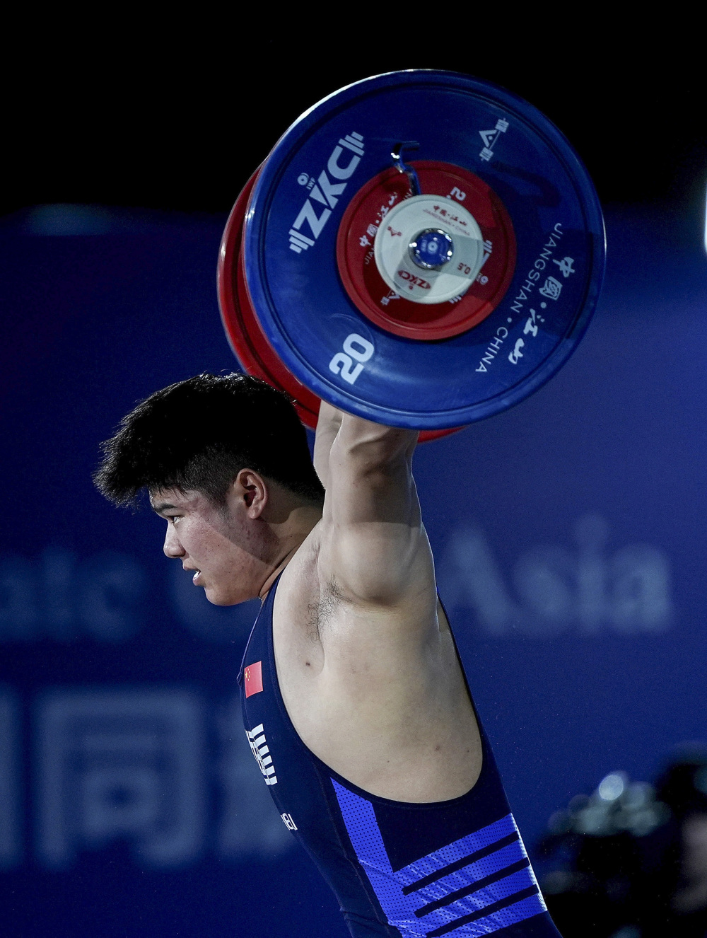 星空体育馆-包含泰国选手在举重比赛中取得佳绩，信心倍增的词条